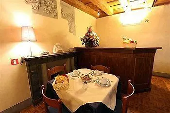 Bavaria Hotel *